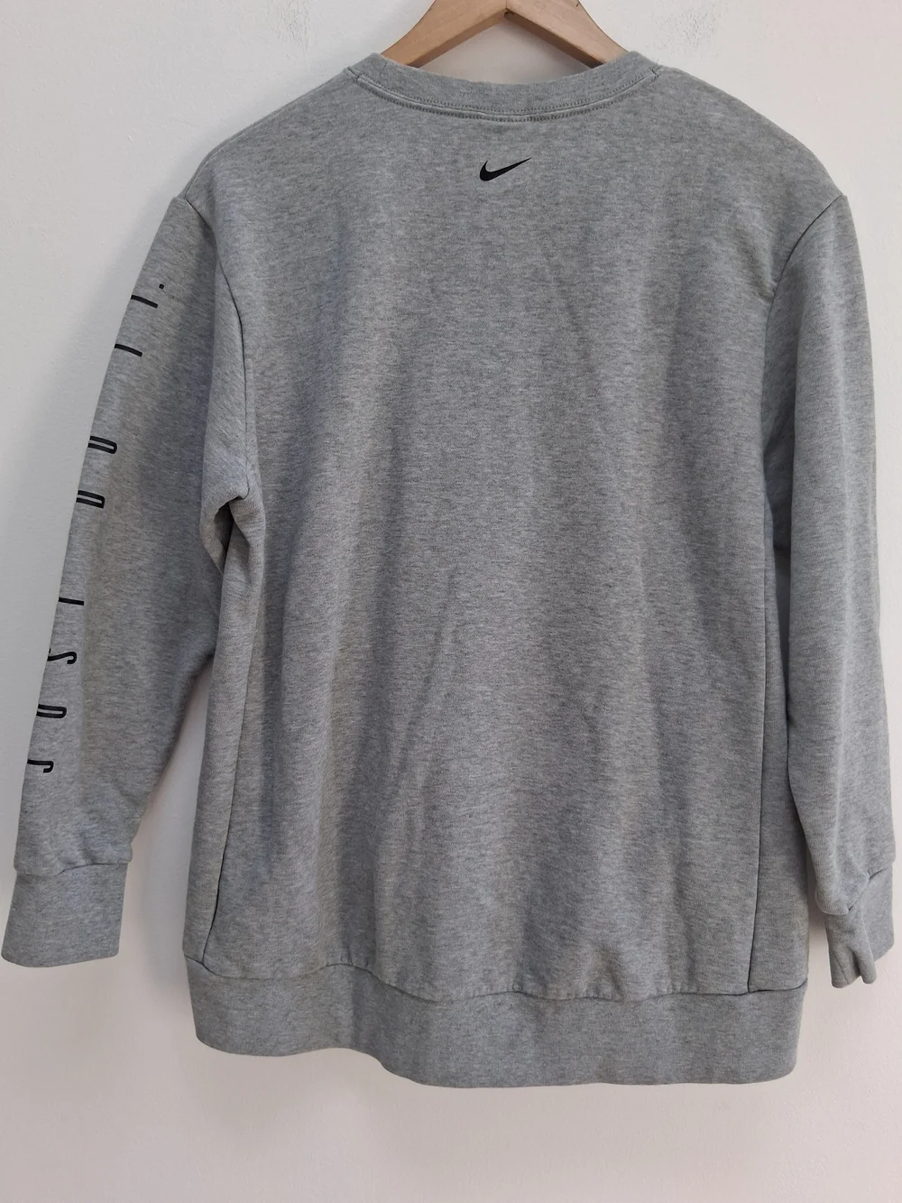 Nike Light Gray Dri-FIT Crewneck Sweatshirt Women's Size M